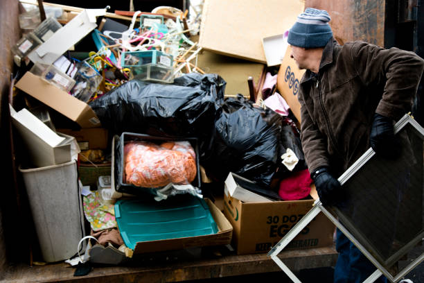 Best Garage Cleanout  in South Farmingdale, NY
